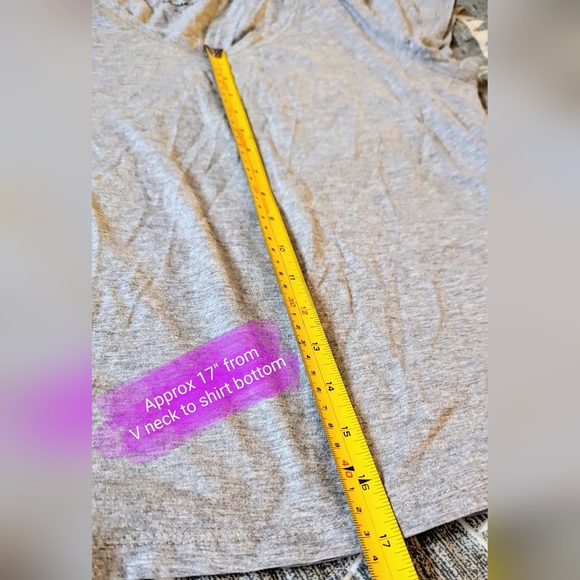 Reitmans size med, grey in colour cap sleeve ladies T shirt, GUC - Picture 4 of 8